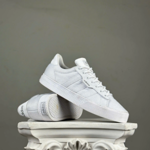 Adidas trắng sọc bạc