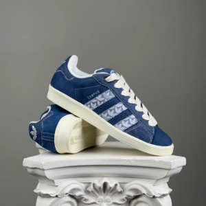 Denim xanh in logo-kiểu street style